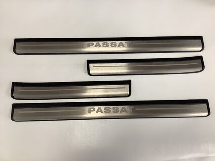 Lišty prahu plastové VW PASSAT 3C, ORIGINAL 3C0071303