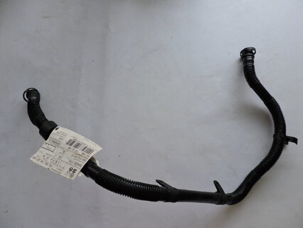 Trubka spojovací VW , SEAT , AUDI 1,8 ORIGINAL 06A133817A