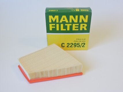 Filtr vzduchu FABIA, MANN FILTER C2295/2