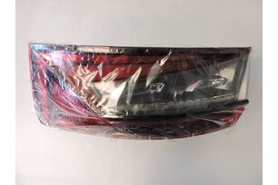 Světlo zadní pravé LED s černou lištou SUPERB III. SEDAN od M2020, ORIGINAL 3V5945208B II. jakost